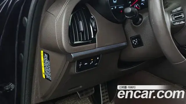 Kia Stinger 2019 — Photo 28/34
