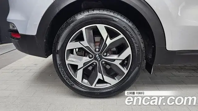 Kia Sportage The Bold 2019 — Фото 5/20