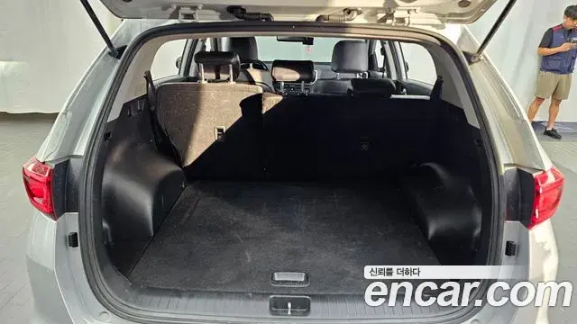 Kia Sportage The Bold 2019 — Фото 17/20