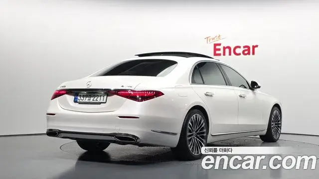 Mercedes-Benz S-Class 2023 — ფოტო 9/20
