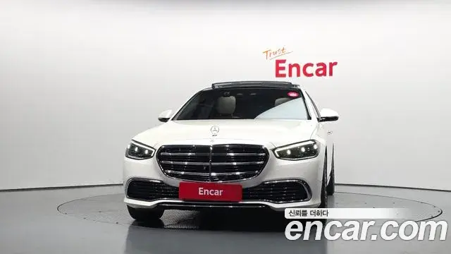 Mercedes-Benz S-Class 2023 — ფოტო 18/20