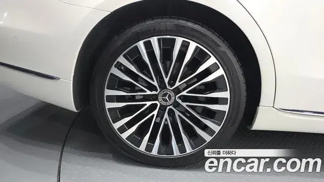 Mercedes-Benz S-Class 2023 — ფოტო 12/20