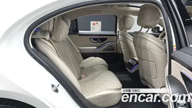 Mercedes-Benz S-Class 2023 — ფოტო 13/20