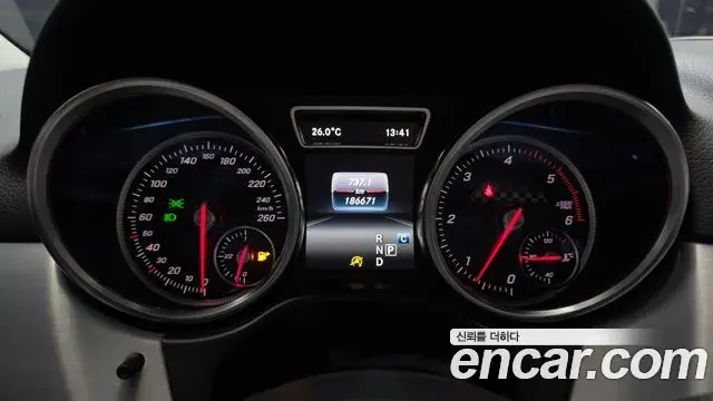 Mercedes-Benz GLE-Class 2018 — Фото 8/20