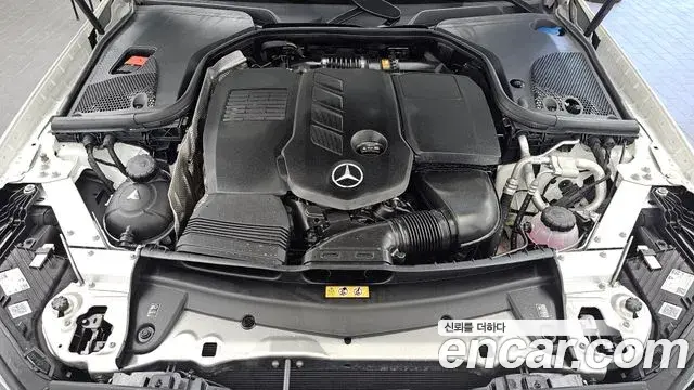 Mercedes-Benz E-Class 2023 — Фото 6/20