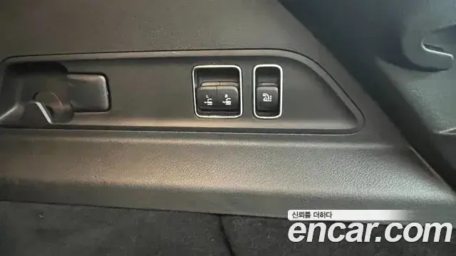 Mercedes-Benz GLE-Class 2026 — Фото 16/19