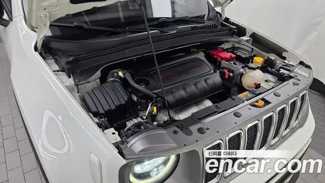 Jeep Renegade 2021 — Şəkil 12/20