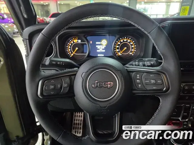 Jeep Wrangler 2025 — Фото 8/17