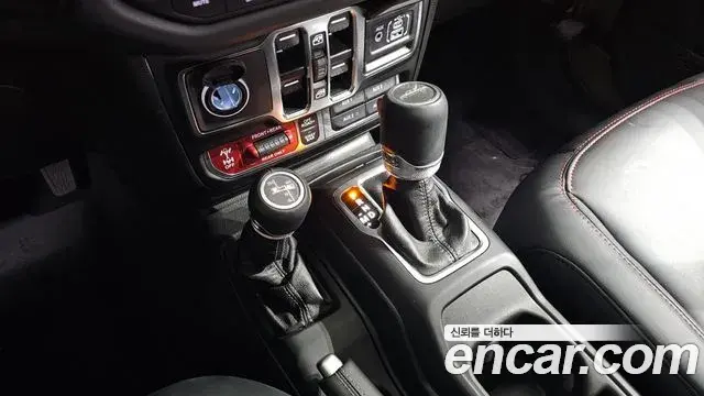 Jeep Gladiator 2025 — Фото 9/20