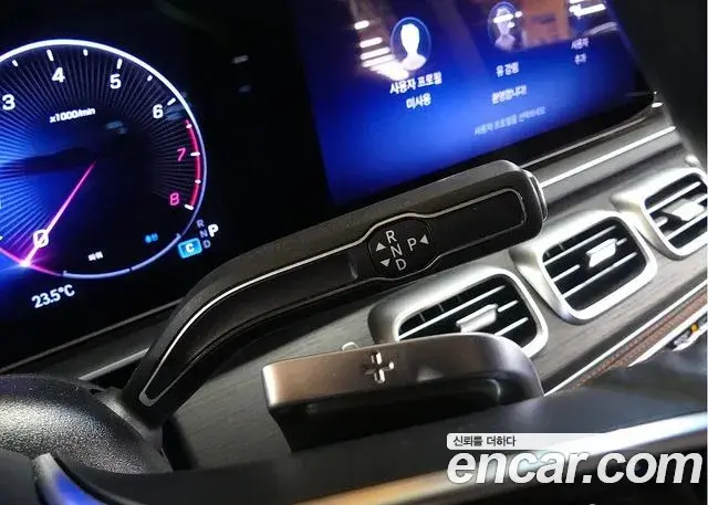 Mercedes-Benz GLE-Class 2024 — Фото 7/20