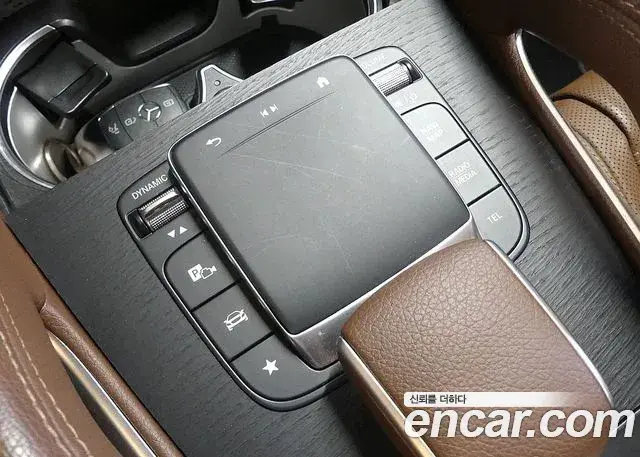 Mercedes-Benz GLE-Class 2024 — Фото 15/20
