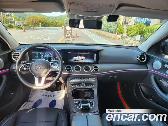 Mercedes-Benz E-Class 2020 — Фото 8/20