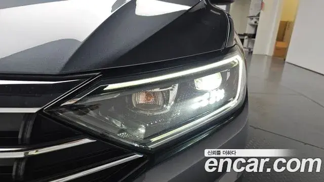 Volkswagen Jetta 2021 — Şəkil 17/37