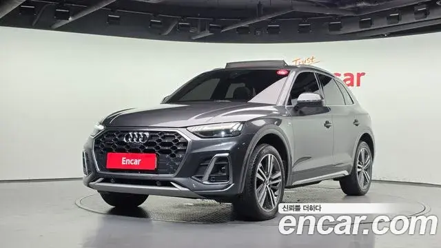 Audi Q5 2022 — Фото 1/20