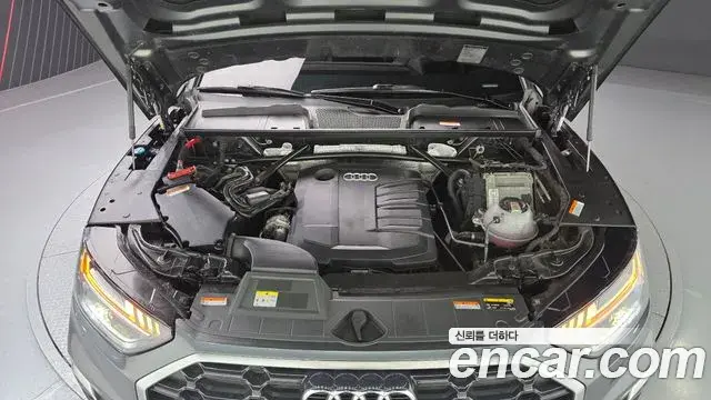 Audi Q5 2022 — Фото 6/20