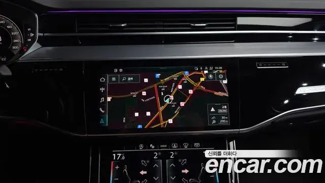 Audi A8 2023 — Фото 12/20