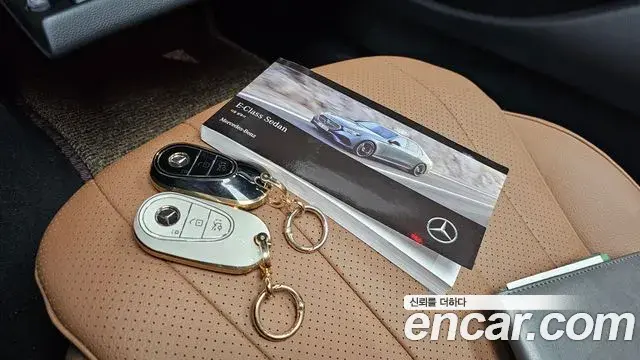 Mercedes-Benz E-Class 2024 — Фото 15/20