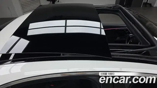 Mercedes-Benz E-Class 2024 — Photo 19/20