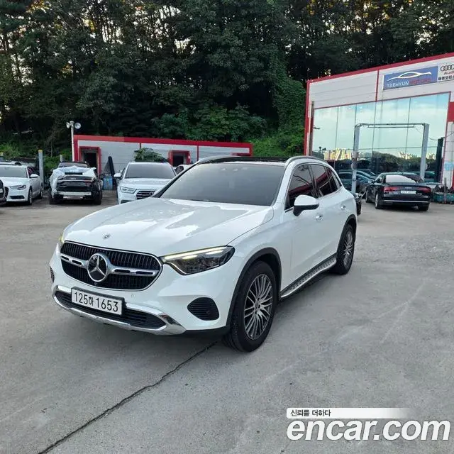 Mercedes-Benz GLC-Class 2023 — Фото 1/20