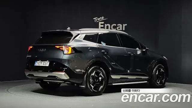 Kia Sportage 2024 — Фото 1/20