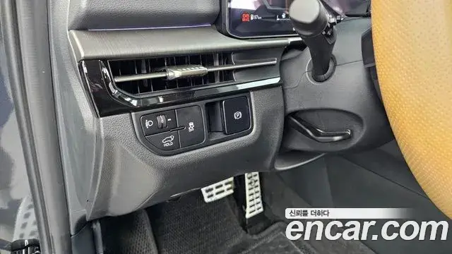 Kia Sportage 2024 — Фото 17/20