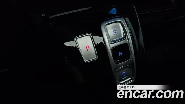 Hyundai Staria 2021 — Фото 9/20