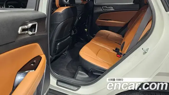 Kia Sportage 2023 — Фото 12/20