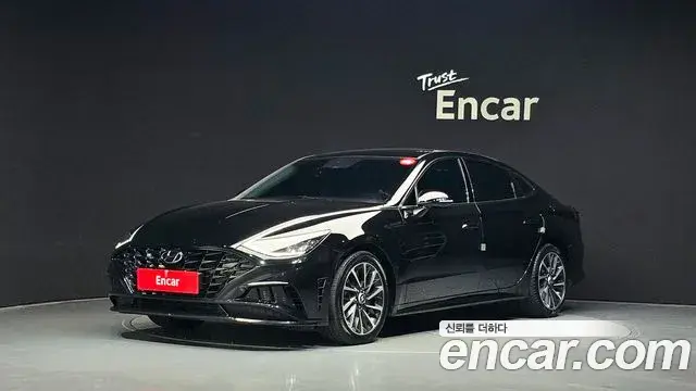 Hyundai Sonata 2022 — Фото 1/20