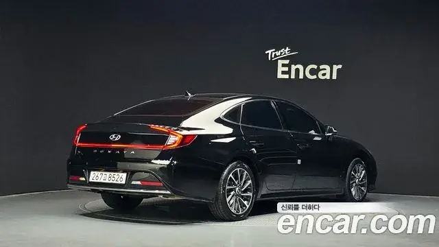 Hyundai Sonata 2022 — Фото 2/20