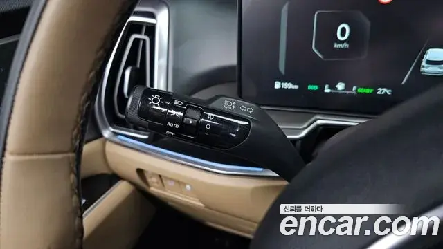 Kia Sorento 2024 — Фото 15/20