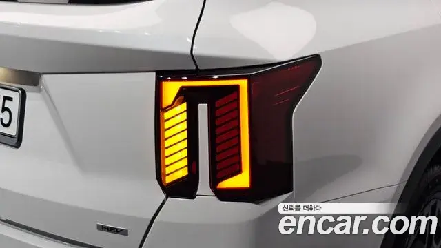 Kia Sorento 2024 — Şəkil 18/35