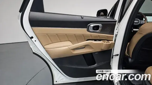 Kia Sorento 2024 — Şəkil 27/35