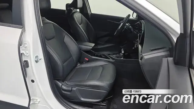 Kia Niro 2022 — Фото 11/20