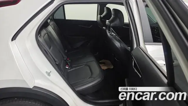 Kia Niro 2022 — Фото 12/20