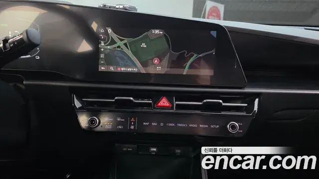 Kia Niro 2022 — Фото 15/20