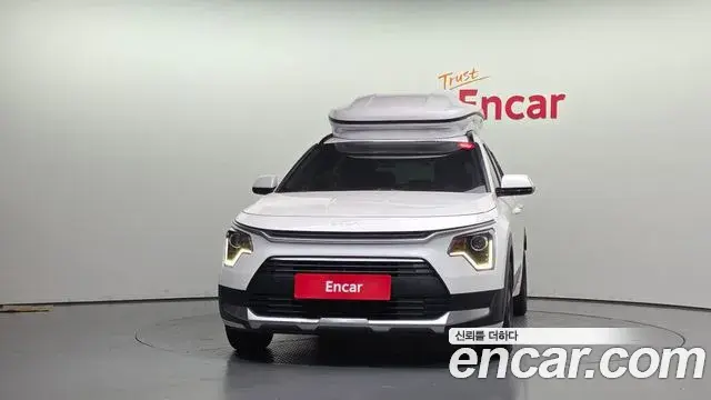 Kia Niro 2022 — Фото 3/20
