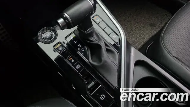 Kia Niro 2022 — Фото 9/20