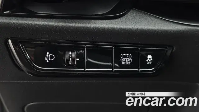 Kia Niro 2022 — Фото 19/20