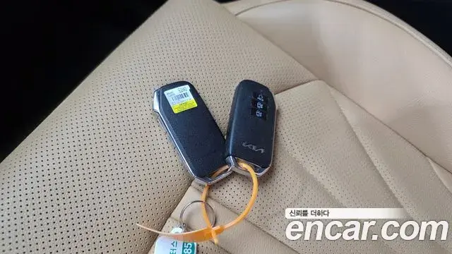 Kia K5 2023 — Şəkil 12/20
