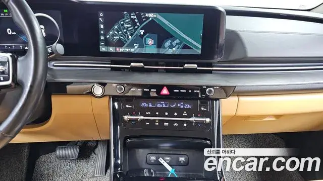 Kia Carnival 2020 — Фото 12/20