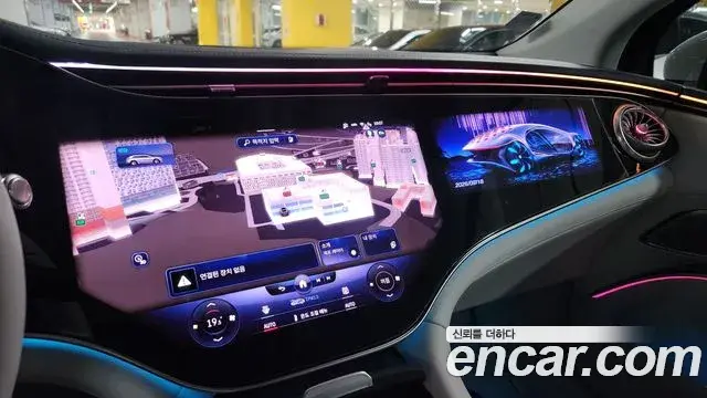 Mercedes-Benz EQS SUV 2023 — ფოტო 11/20
