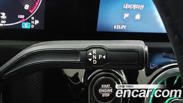 Mercedes-Benz CLA-Class 2025 — Фото 18/20