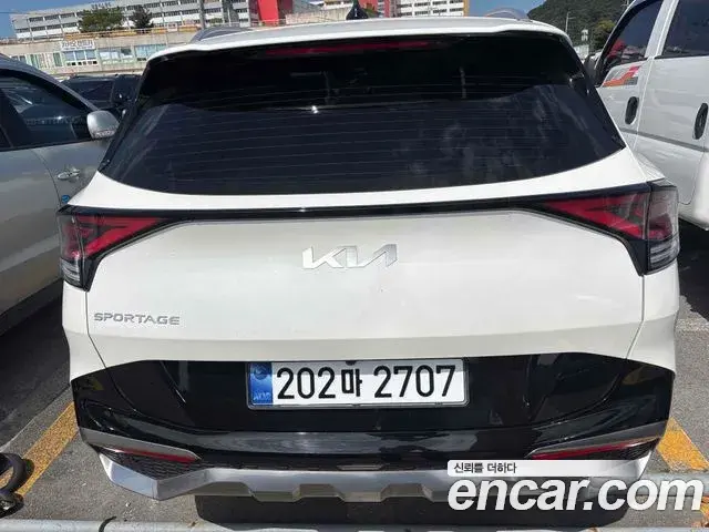 Kia Sportage 2021 — Фото 4/18