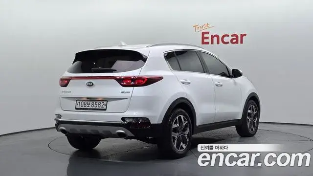 Kia Sportage The Bold 2020 — Фото 2/20
