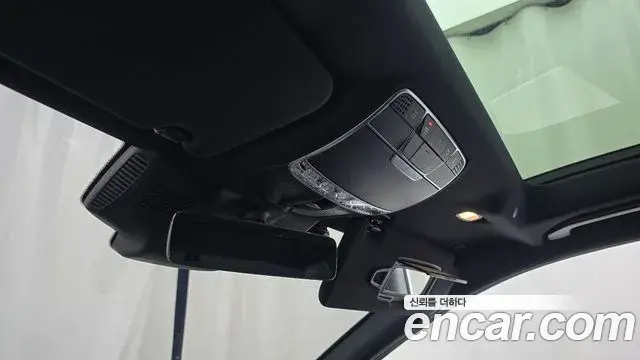 Mercedes-Benz S-Class 2020 — Фото 19/20