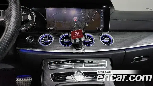 Mercedes-Benz E-Class 2018 — Фото 13/20