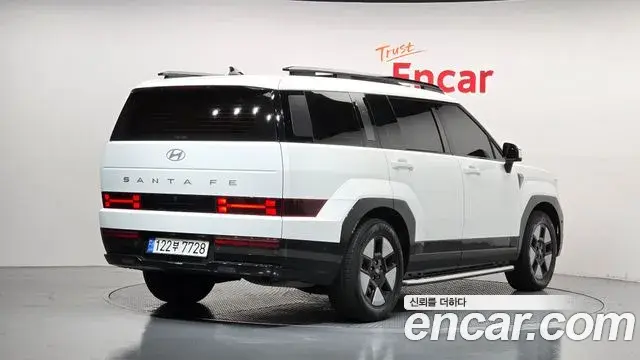 Hyundai Santa Fe 2024 — Фото 1/20
