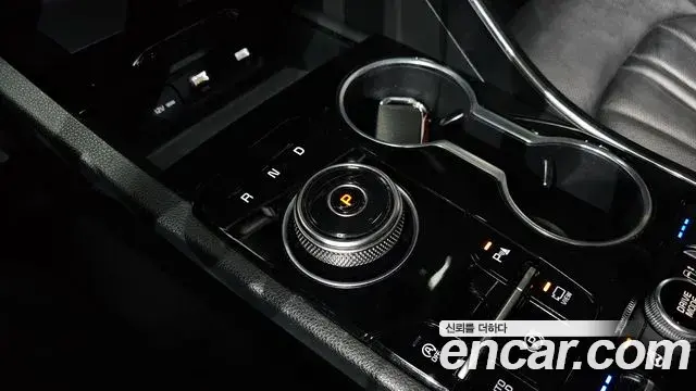 Kia K5 2021 — Photo 24/32