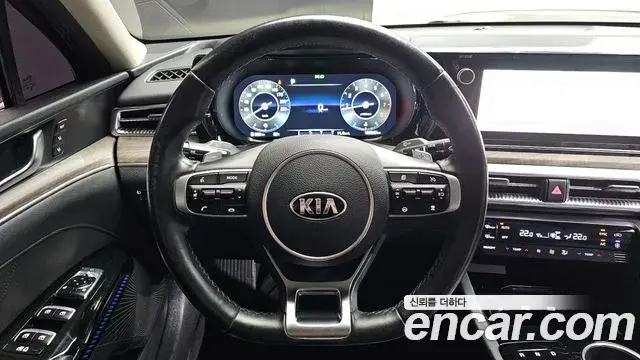 Kia K5 2021 — Photo 30/32