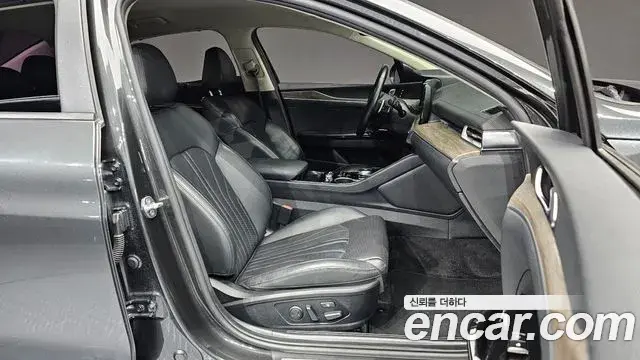 Kia K5 2021 — Photo 6/32